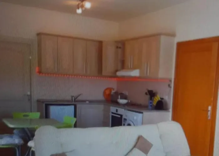 Beautiful 1-bed House アパート Aglantzia